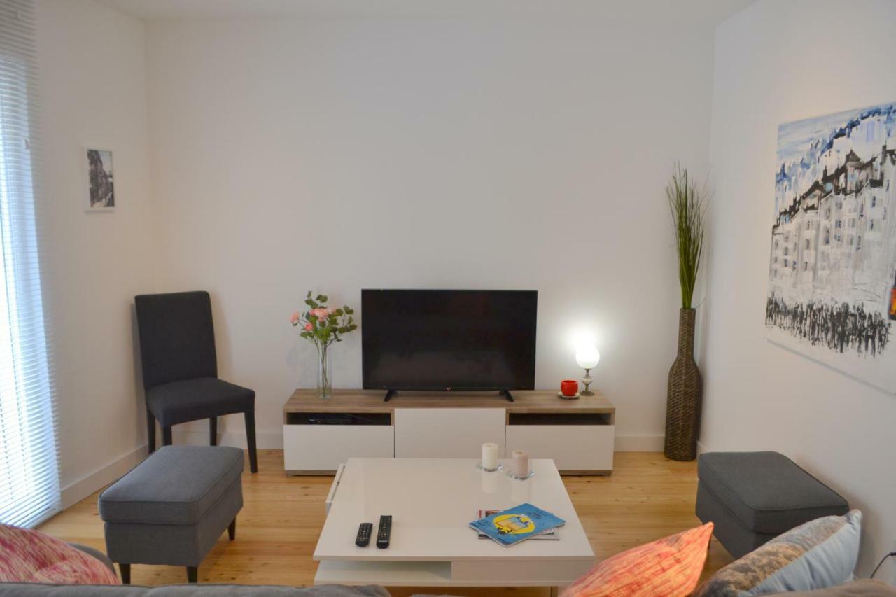 Tp Bombarda 5, Lisbon Deluxe Apartment Bagian luar foto